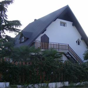Villa In Vendita a Serramazzoni